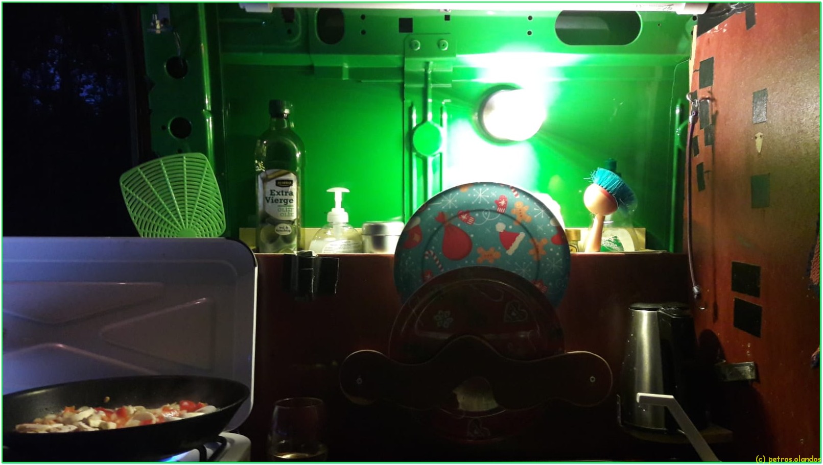 keuken met magneetlamp